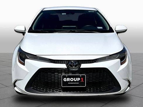 Used 2021 Toyota Corolla LE image 4