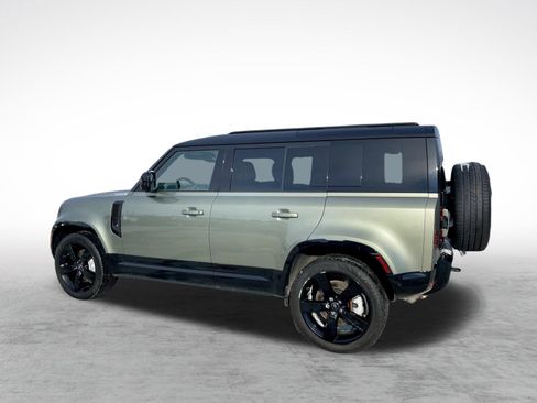 Used 2025 Land Rover Defender 110 X-Dynamic SE image 5