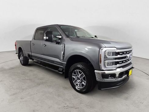 Certified 2025 Ford F350 Lariat w/ FX4 Off-Road Package AWD/4WD image 7