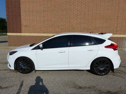 Used 2017 Ford Focus RS AWD/4WD image 4