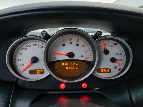 Used 2001 Porsche Boxster S image 10