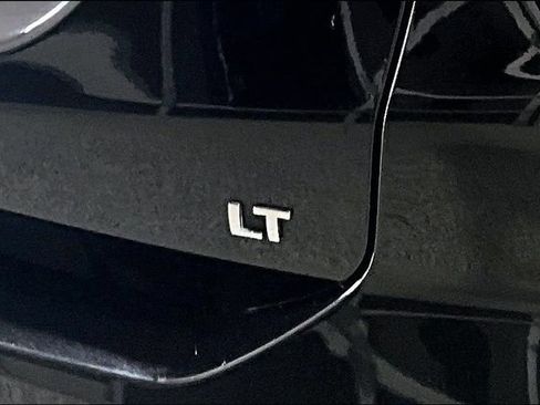 Used 2023 Chevrolet Equinox LT FWD image 31