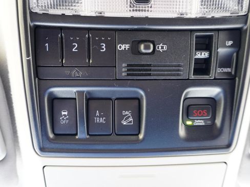 Used 2019 Toyota 4Runner Limited image 30