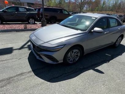 New 2025 Hyundai Elantra Blue