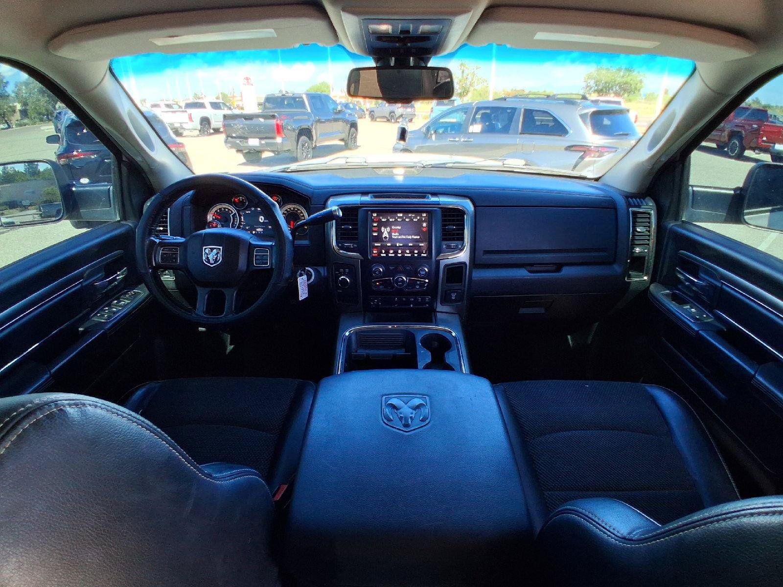 Used 2018 RAM 2500 Big Horn w/ Sport Appearance Group AWD/4WD image 23