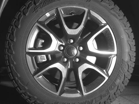 Used 2025 Jeep Compass Trailhawk AWD/4WD image 12