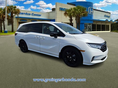 Used 2024 Honda Odyssey Sport image 7