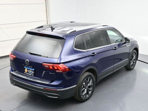 Used 2022 Volkswagen Tiguan SE AWD/4WD image 36
