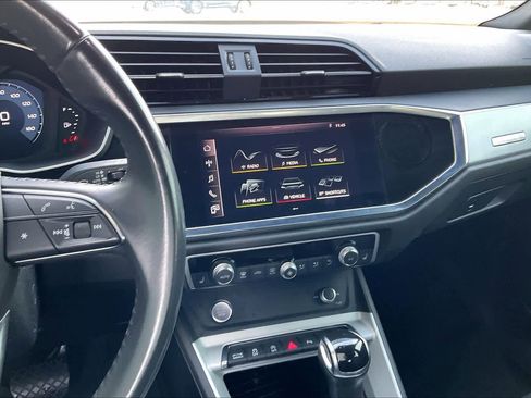 Used 2020 Audi Q3 2.0T Premium w/ Convenience Package image 5