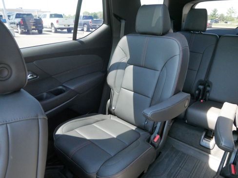 Used 2023 Chevrolet Traverse RS w/ LPO, Floor Liner Package AWD/4WD image 12