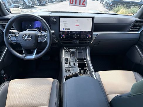 Used 2025 Lexus GX 550 AWD/4WD image 31