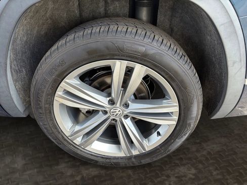 Used 2019 Volkswagen Atlas SEL R-Line image 37