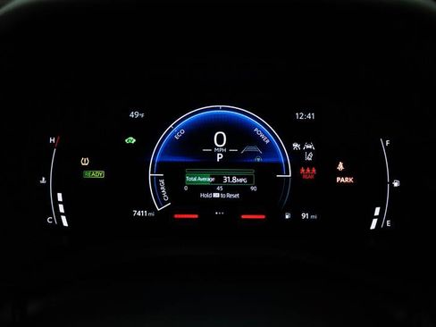 Used 2025 Toyota Camry LE image 17