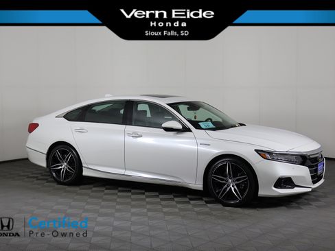 Certified 2022 Honda Accord Touring image 1