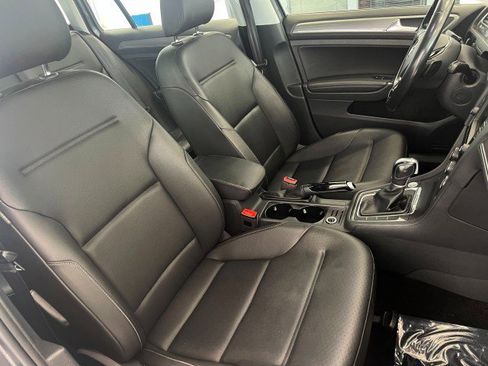 Used 2017 Volkswagen Golf SE AWD/4WD image 15