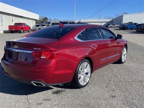 Used 2019 Chevrolet Impala Premier w/ Premier Confidence Package image 3