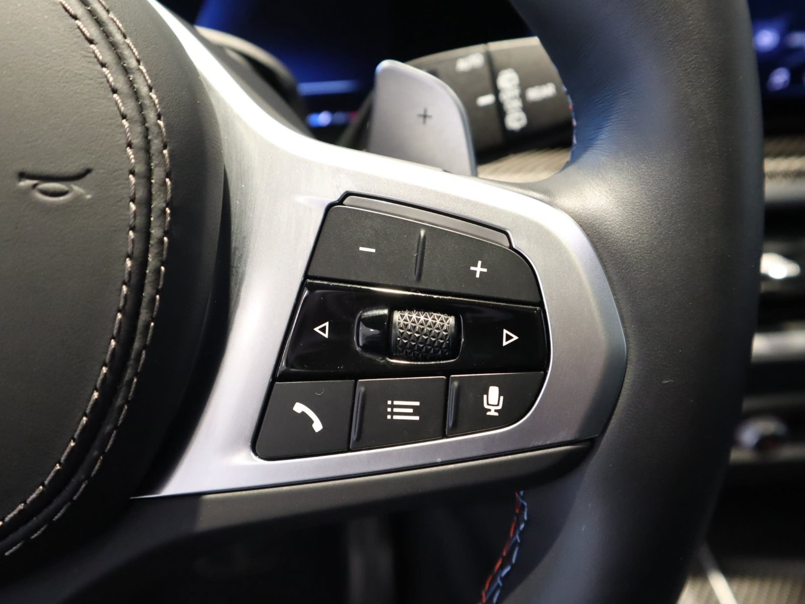 Used 2026 BMW X5 M60i AWD/4WD image 29