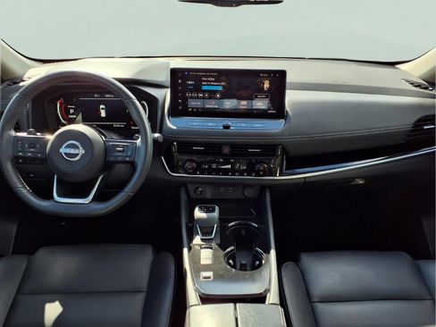 Used 2024 Nissan Rogue SL w/ SL Premium Package FWD image 13