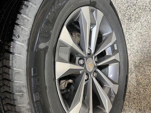 Used 2025 Chevrolet Equinox LT AWD/4WD image 28