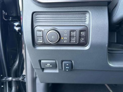 New 2026 Ford F250 Lariat w/ Black Appearance Package image 23