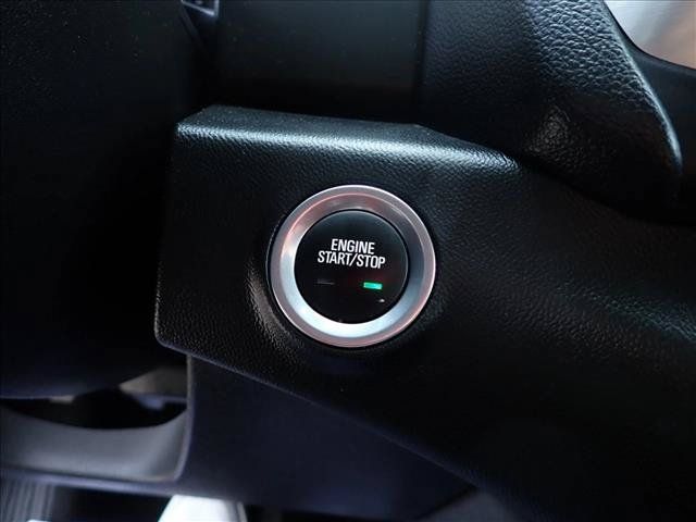 Used 2024 GMC Terrain SLT AWD/4WD image 18