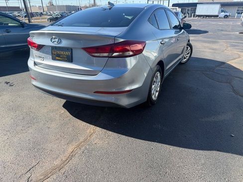 Used 2017 Hyundai Elantra SE FWD image 36