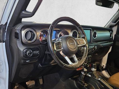 Used 2020 Jeep Gladiator Rubicon AWD/4WD image 8
