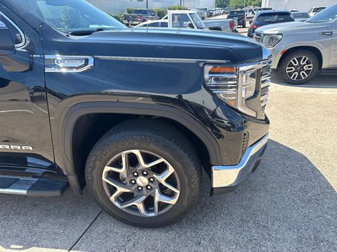 Used 2023 GMC Sierra 1500 SLT RWD image 4