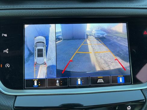 Used 2021 Cadillac XT5 Premium Luxury image 14