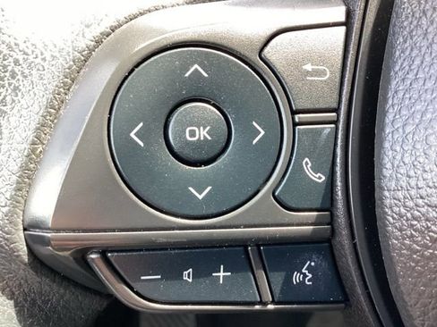 Used 2024 Toyota Corolla LE FWD image 11