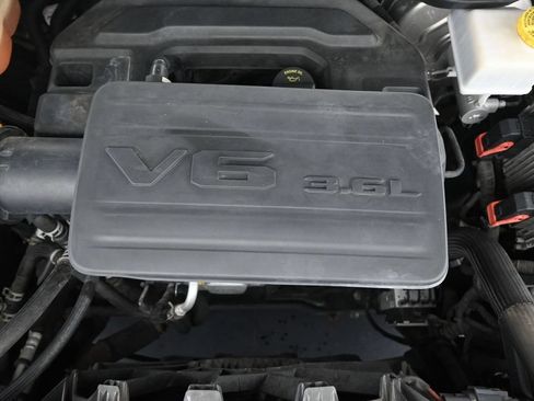 Used 2019 RAM 1500 Big Horn AWD/4WD image 54