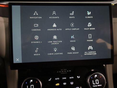 Used 2022 Jaguar F-PACE SVR image 49