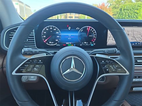 Certified 2025 Mercedes-Benz GLE 450e 4MATIC image 20