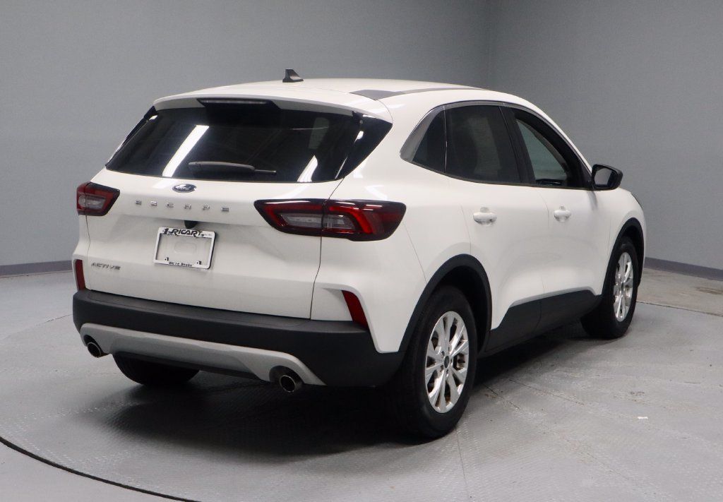Certified 2023 Ford Escape Active w/ Cold Weather Package FWD image 8