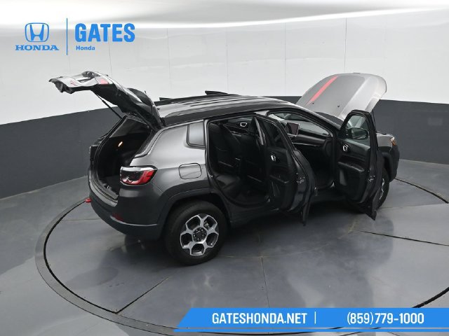 Used 2022 Jeep Compass Trailhawk w/ Trailhawk Convenience Group AWD/4WD image 50