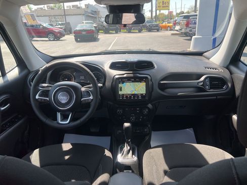 Used 2023 Jeep Renegade Altitude image 42