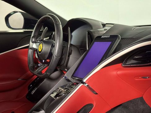 Used 2023 Ferrari Roma RWD image 22