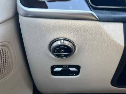 Certified 2023 Mercedes-Benz GLC 300 image 27