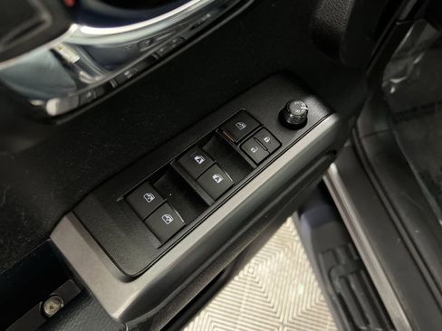 Used 2021 Toyota Tacoma TRD Sport w/ Technology Package image 15