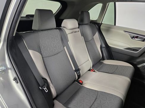 Used 2023 Toyota RAV4 XLE w/ Convenience Package FWD image 17