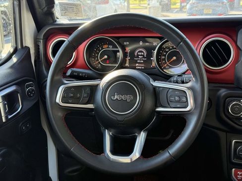 Used 2023 Jeep Wrangler Unlimited Rubicon AWD/4WD image 19