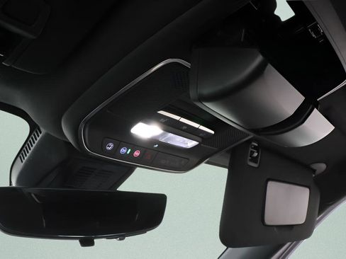 New 2026 Chevrolet Equinox RS w/ Convenience Package III FWD image 17