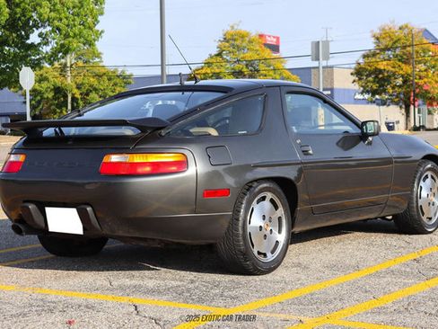 Used 1989 Porsche 928 S4 image 8