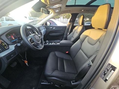 Used 2025 Volvo XC60 B5 Plus AWD/4WD image 2