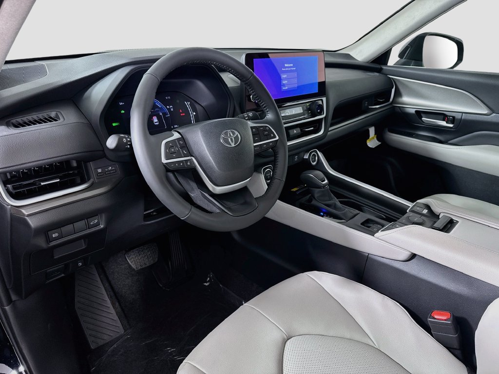 New 2026 Toyota Grand Highlander XLE FWD image 18