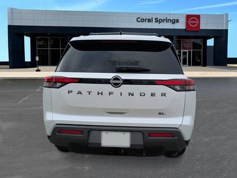 New 2026 Nissan Pathfinder SL w/ SL Premium Package (P04) FWD image 4