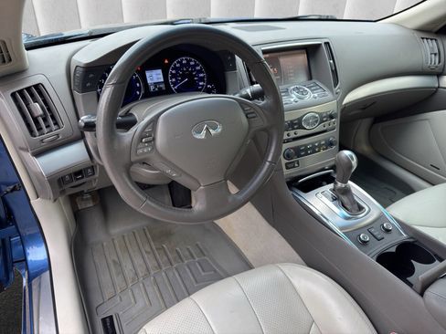 Used 2012 INFINITI G37 x Coupe w/ Premium Pkg image 9