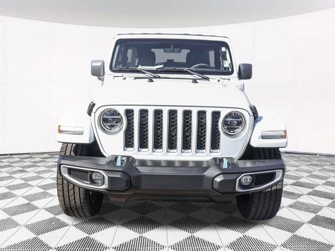 Used 2022 Jeep Wrangler Unlimited Sahara w/ Cold Weather Group image 14