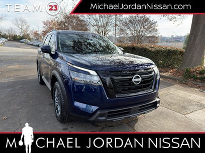 New 2025 Nissan Pathfinder SV