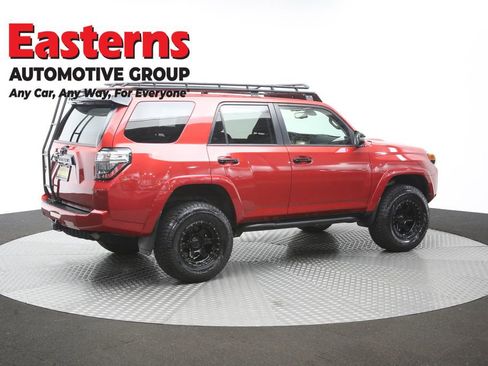 Used 2021 Toyota 4Runner Venture w/ Moonroof Package AWD/4WD image 43